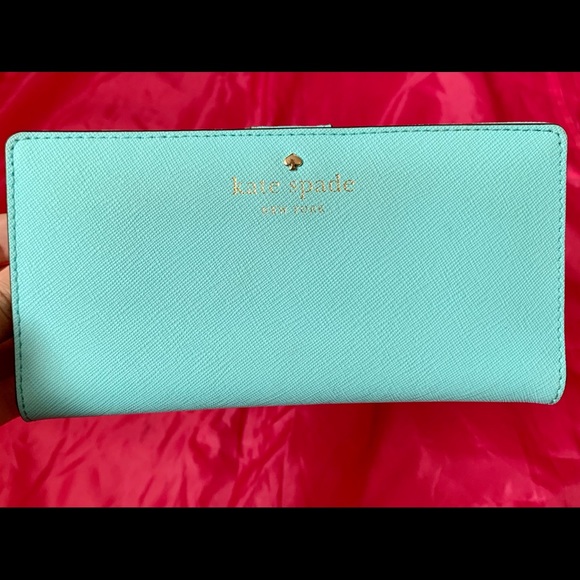 Kate Spade Small Wallet - Picture 1 of 5